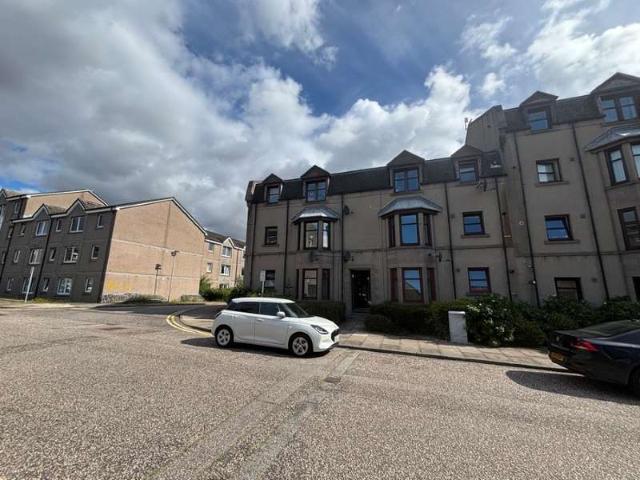 2 Bedroom Flat