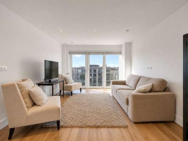 2 Bedroom Flat
