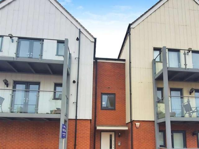 2 Bedroom Flat