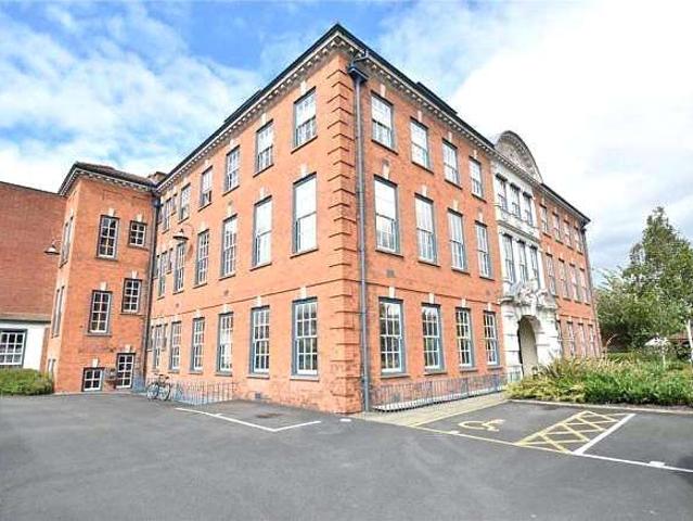 2 Bedroom Flat