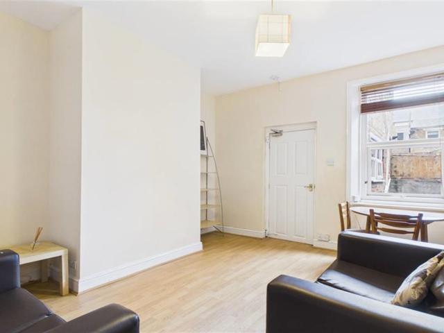 2 Bedroom Flat