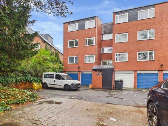 2 Bedroom Flat