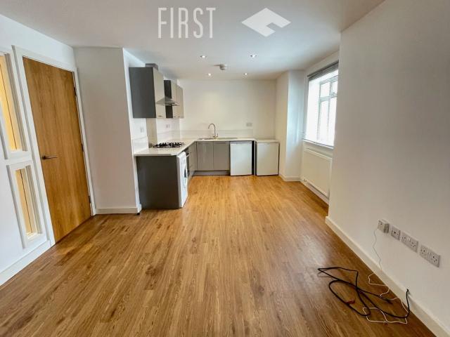 2 Bedroom Flat