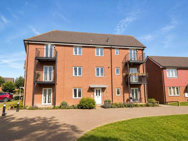 2 Bedroom Flat