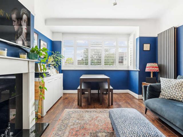 2 Bedroom Flat