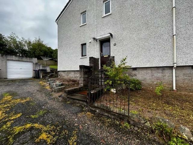 2 Bedroom Flat