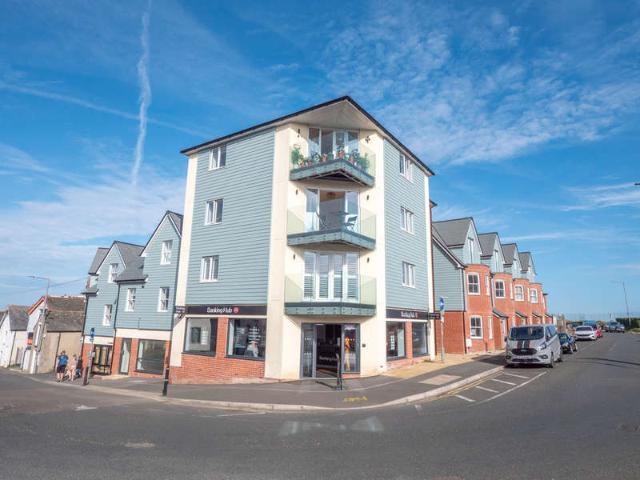 2 Bedroom Flat