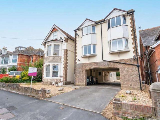 2 Bedroom Apartment Flat
