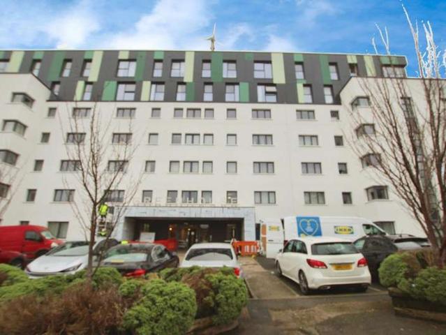 2 Bedroom Flat