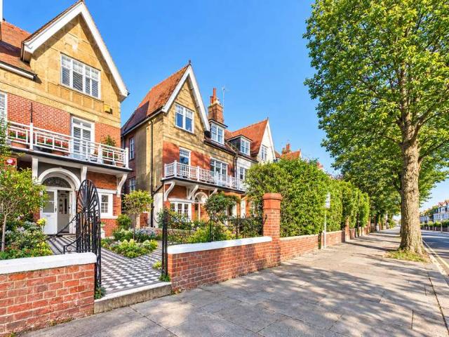 2 Bedroom Flat