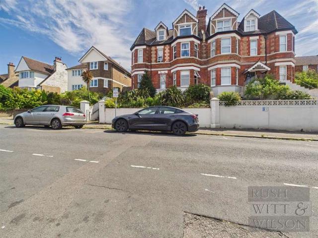 2 Bedroom Flat