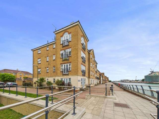 2 Bedroom Flat
