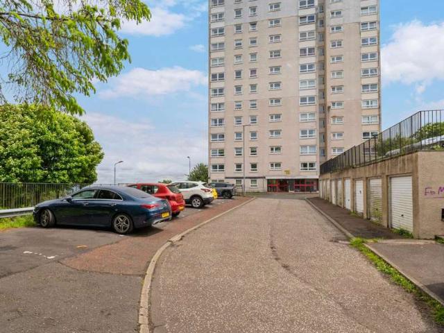 2 Bedroom Flat