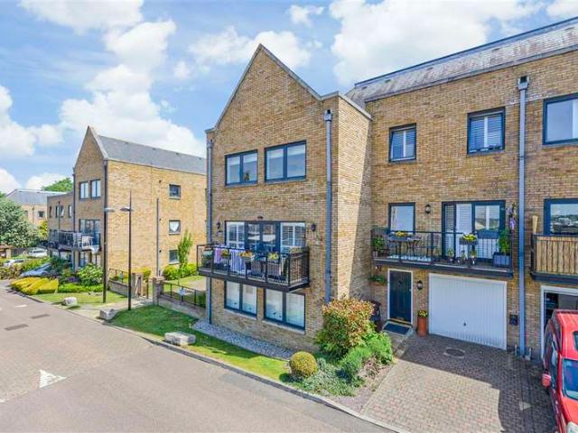 2 Bedroom Flat