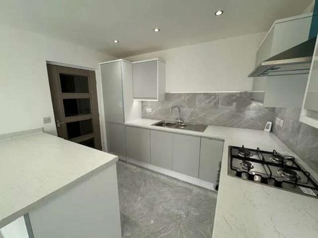 2 Bedroom Flat
