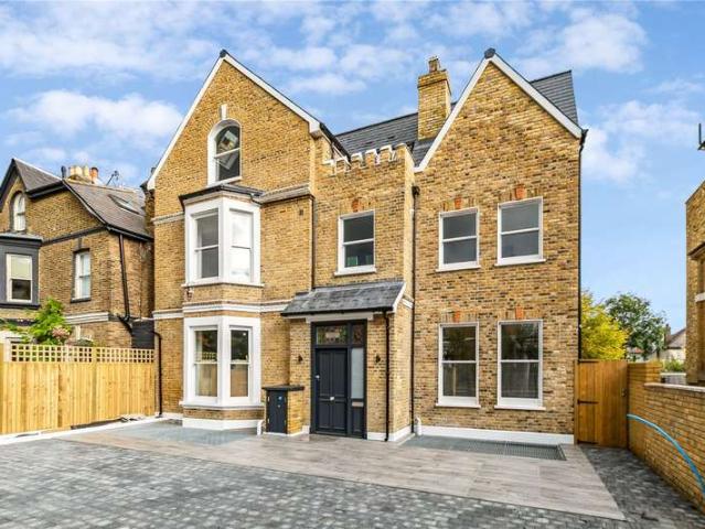 2 Bedroom Flat