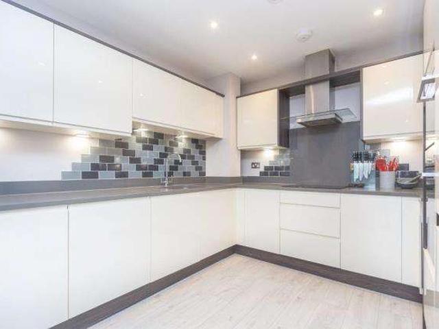 2 Bedroom Flat
