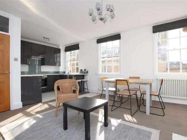 2 Bedroom Flat