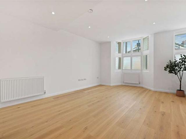 2 Bedroom Flat