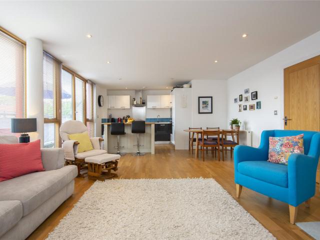 2 bedroom Flat