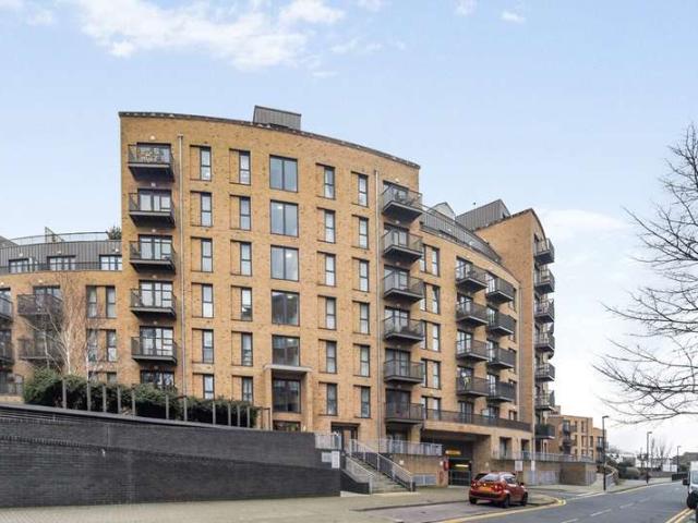 2 Bedroom Flat