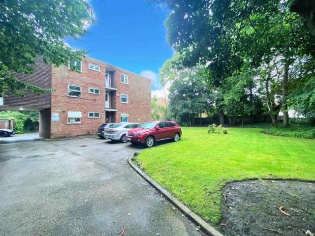 2 Bedroom Flat