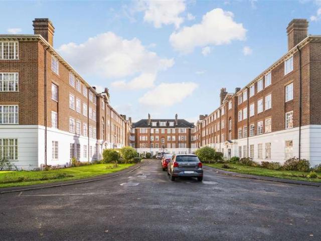 2 Bedroom Flat