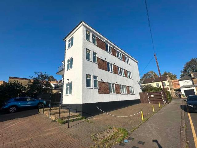 2 Bedroom Flat