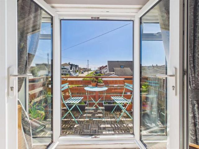 2 Bedroom Flat