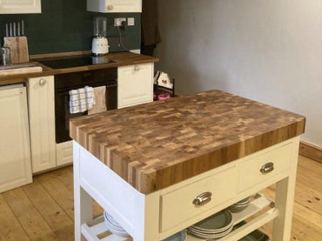 2 bedroom flat