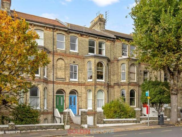 2 Bedroom Flat