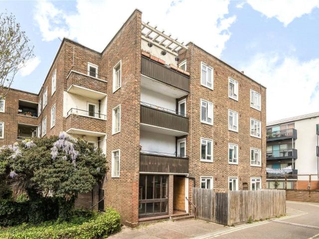 2 bedroom Flat