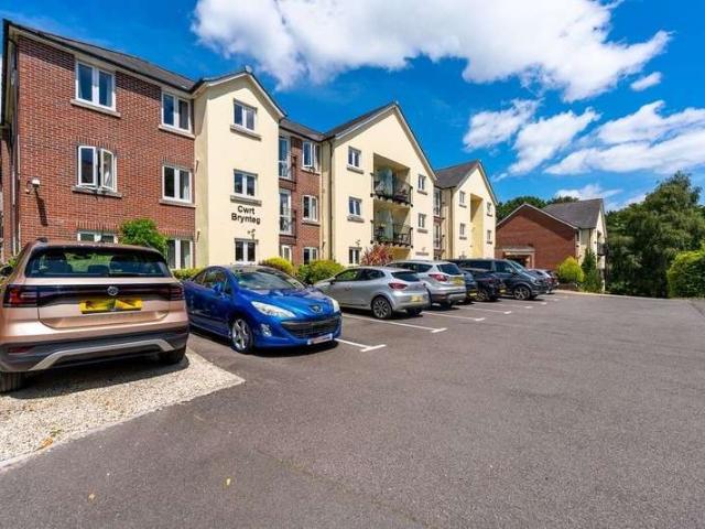 2 Bedroom Flat