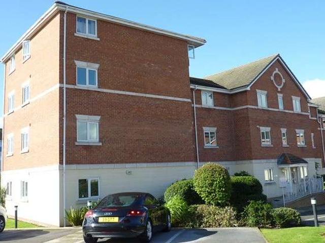 2 Bedroom Flat