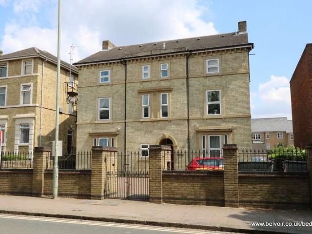 2 Bedroom Flat