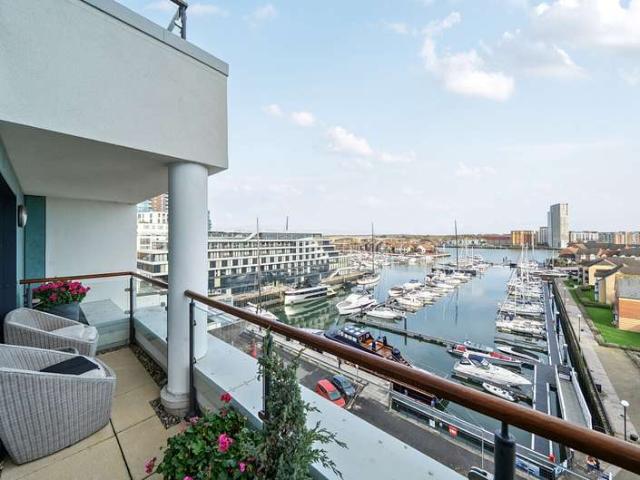 2 Bedroom Flat
