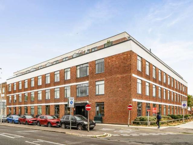 2 Bedroom Flat