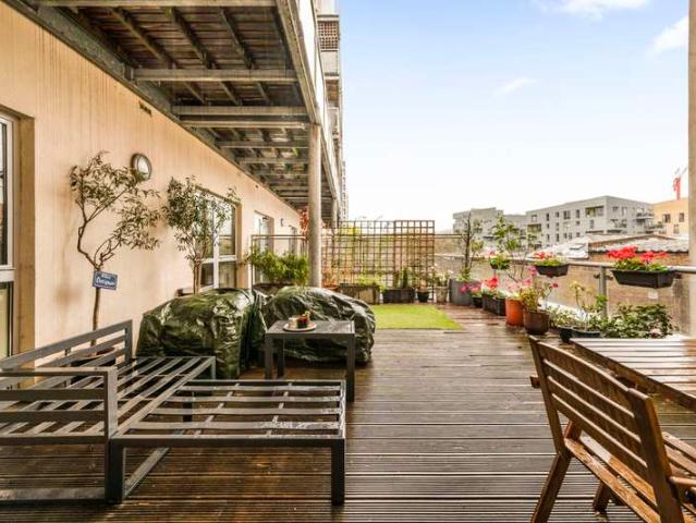 2 Bedroom Flat