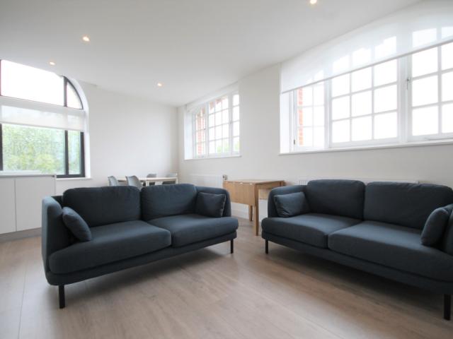 2 Bedroom Flat