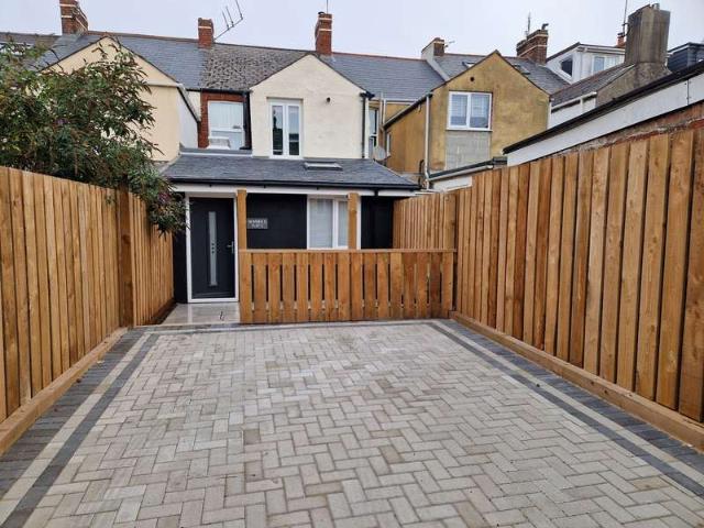 2 Bedroom Flat