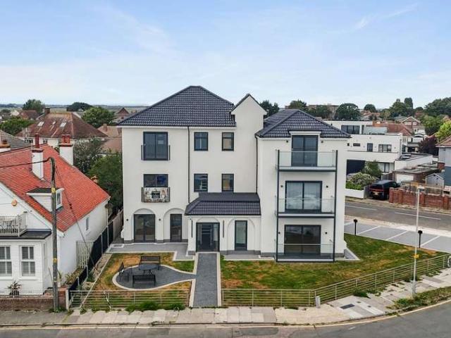 2 Bedroom Flat