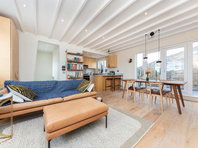 2 Bedroom Flat