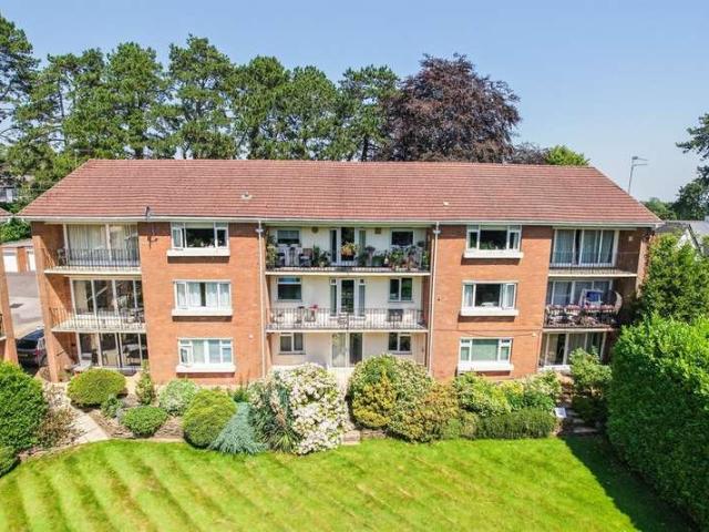 2 Bedroom Flat