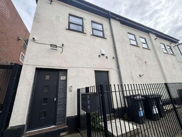 2 Bedroom Flat