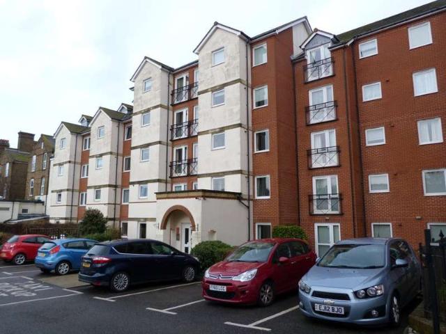 2 Bedroom Flat