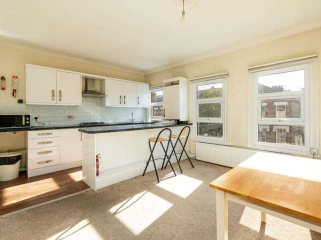 2 Bedroom Flat