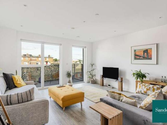 2 Bedroom Flat