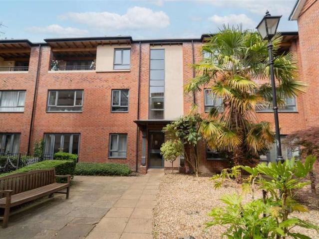 2 Bedroom Flat
