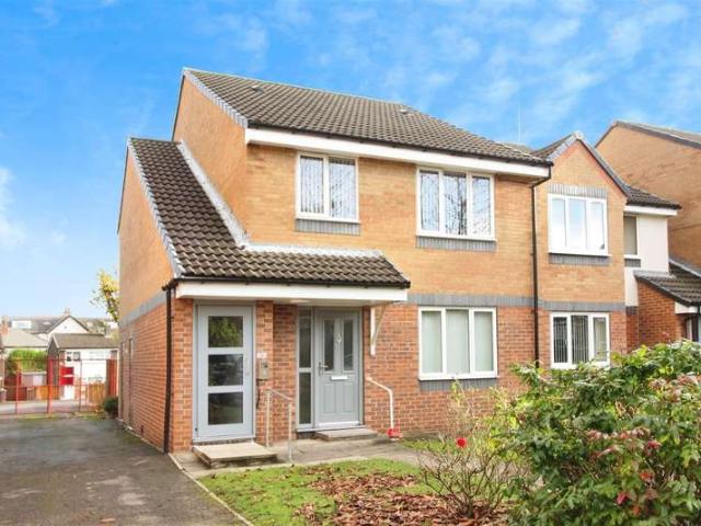 2 Bedroom Flat