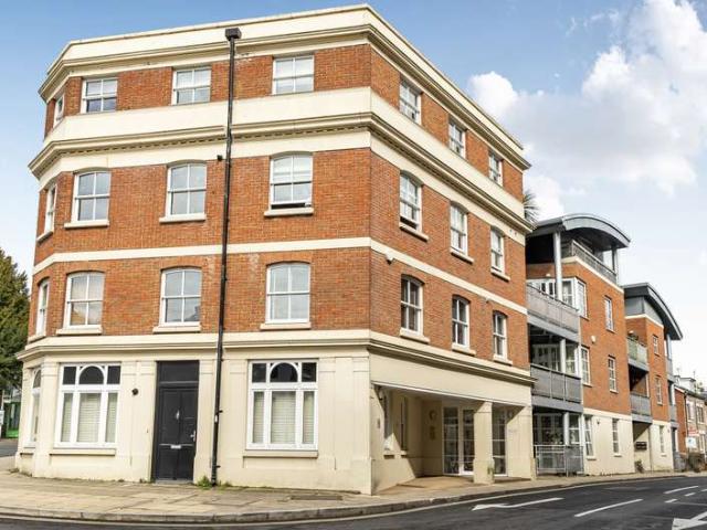 2 Bedroom Flat